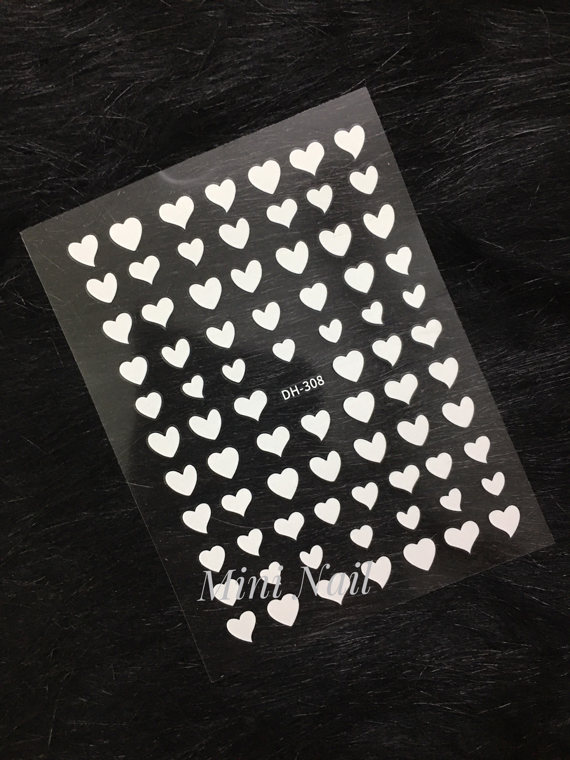 Sticker dán móng tay hình trái tim, decal dán móng tay hình trái tim