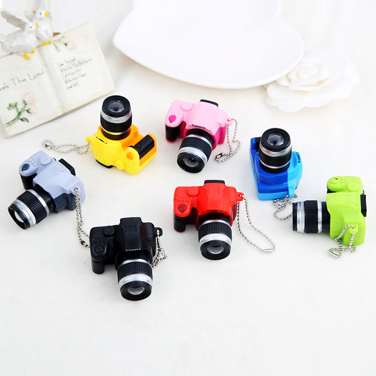 Móc khóa Máy chụp ảnh có Đèn Led - Gấu Trúc Phụ kiện