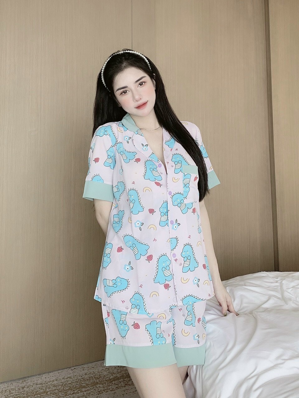 Đồ bộ pijama lụa ngủ mặc nhà quần đùi bigsize họa tiết cổ sen cute dễ thương chất liệu mango cao câp