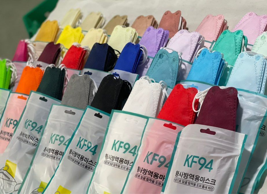 หน้ากาก KF94 มี50สีให้เลือก หน้ากากเด็กและผู้ใหญ่ 3D Mask Korea (1เเพ็ค10ชิ้น)