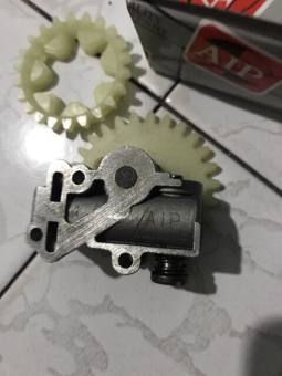 Bộ heo nhờn máy cưa xích 381 AIP/ bộ heo nhớt máy cưa xích 381/ bộ bơm nhớt máy cưa xích 381 AIP