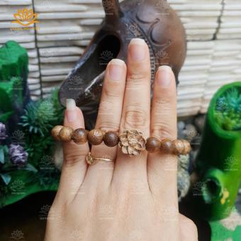 Vòng Tay Trầm Hương Hạt Tròn Mix Charm Hoa Sen - Vòng Tay Trầm Hương Tốc Tự Nhiên