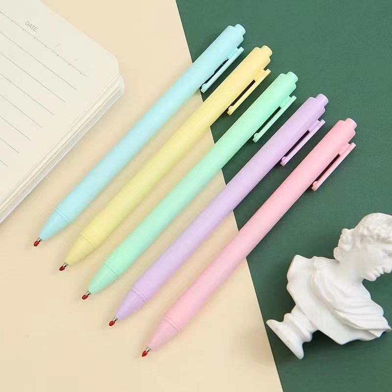 Uniball Signo Angelic White 0.7Mm Broad White 1.0Mm Gel Pen