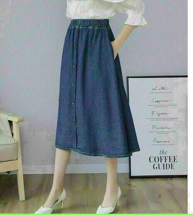 Chân váy denim chữ a, lưng thun, phối nút thời trang