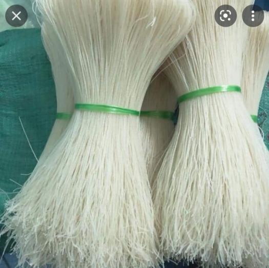 Mì gạo ,miến gạo khô nhà làm QUÊ NGHỆ AN đảm bảo ngon thích hợp chế biến nhiều món ăn ngon.mì khô 1kg và 500gr