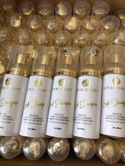 1 chai bọt vệ sinh mi nối