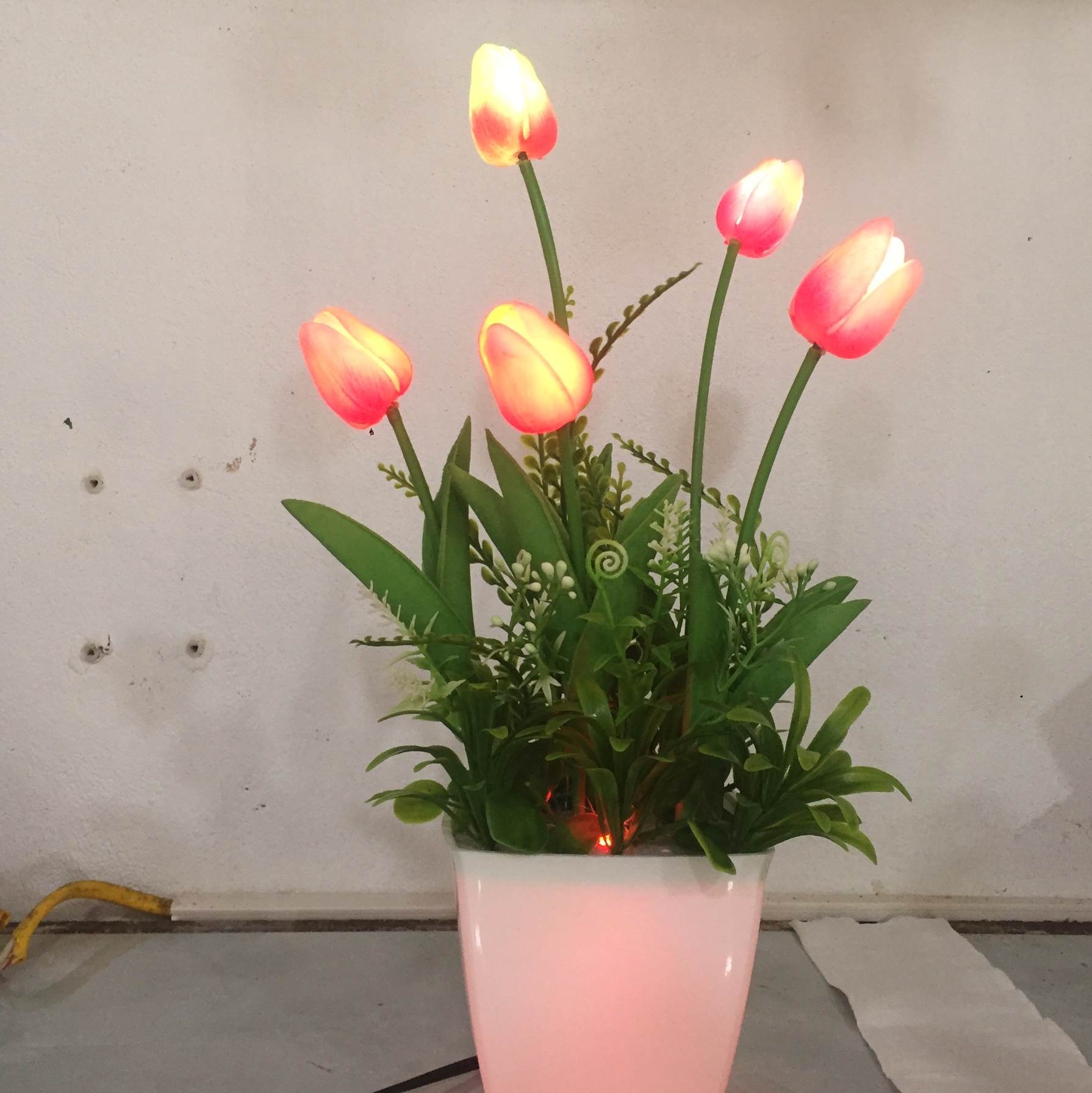 Hoa tulip pu có đèn trang trí - tulip pu giống thật - hoa giả trang trí