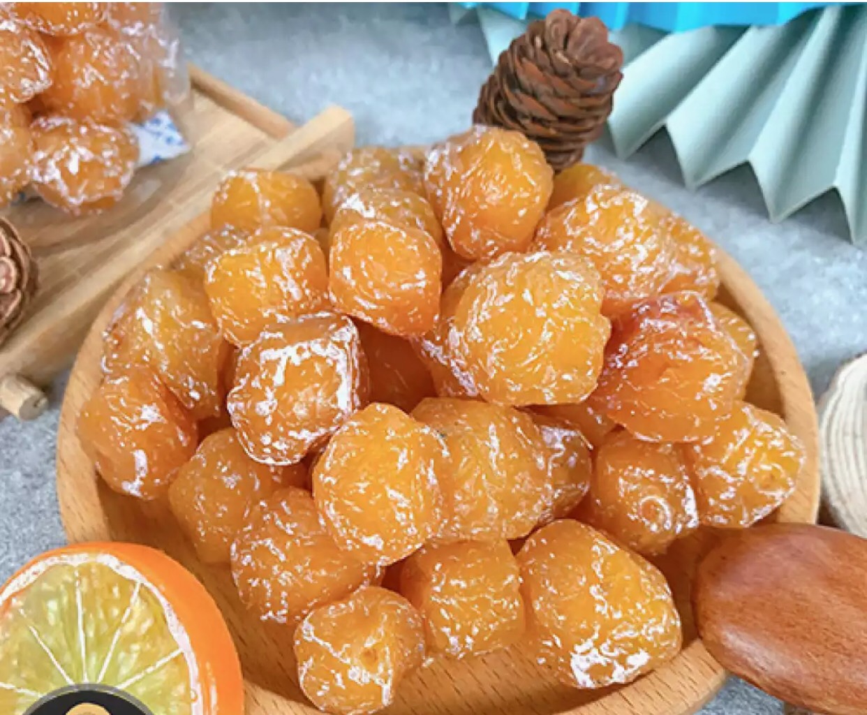 Hộp 500gr Xí Muội ( ô mai ) Mận Vàng Thái Lan chua ngọt Nature Food.