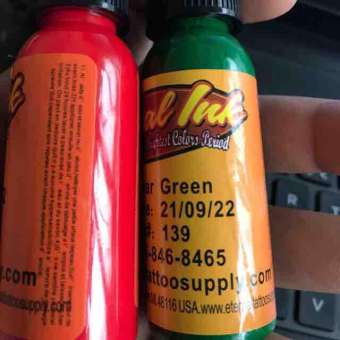 Mực xăm eternal học viên. Giá 2 màu đỏ & xanh lá như hình