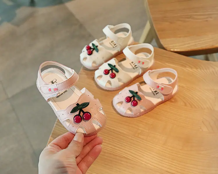 target little girl sandals