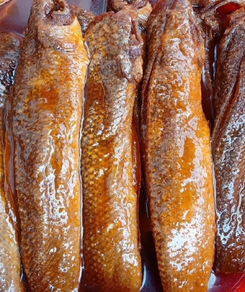 Hủ 1kg hoặc 500gram mắm cá lóc nguyên con loại 1