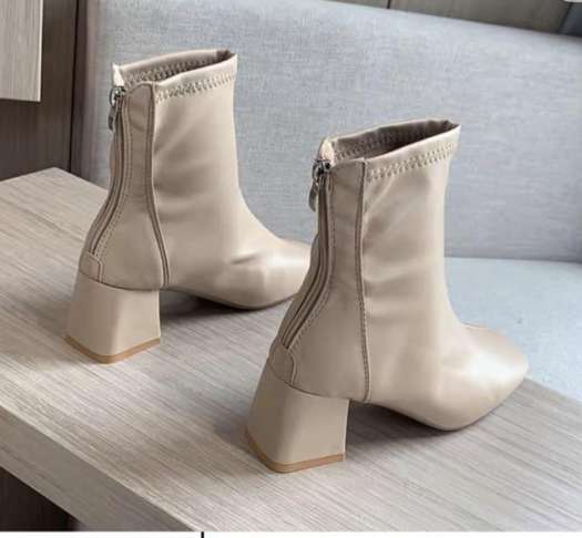 ☊●♘ Bốt (boot) da mũi vuông cao gót cổ ngắn mẫu mới nhất 2022