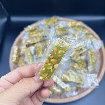 500G Kẹo dừa giòn lá dứa- kẹo đậu phộng cốt dừa- thèo lèo - bánh kẹo đồ ăn vặt