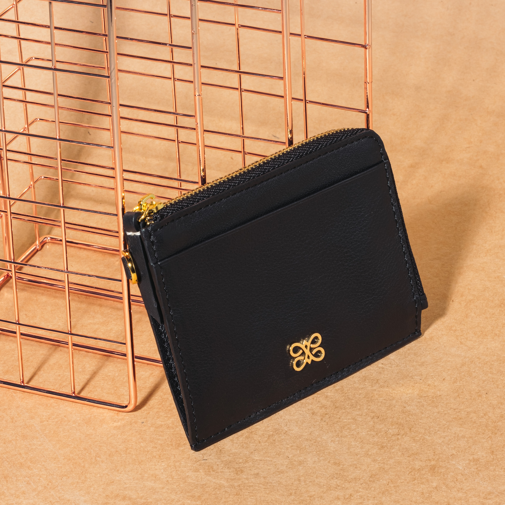 MYTH Petal in Noir ราคา 2,590 บาท*ส่งฟรี