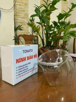 Kính chống giọt bắn trong suốt.Nhựa PC không bể. Ngăn vi khuân gây bệnh đường hô hấp.