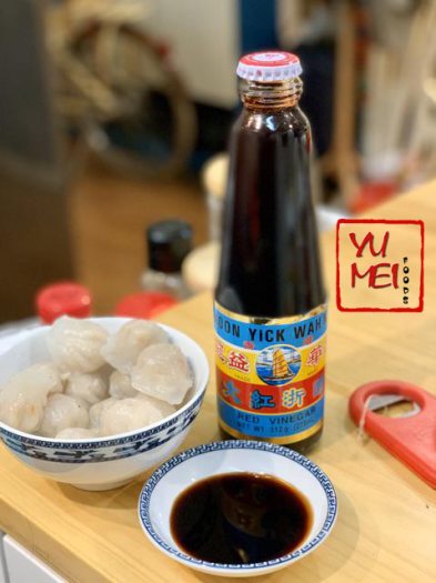 Dấm Đỏ HongKong 312gr hiệu Koon Yick Wah Kee