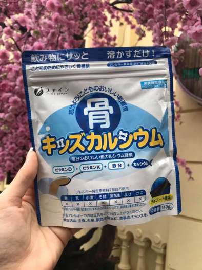 Túi Bột canxi cá tuyết (vị socola) (140g) Nhật bản Fine Bones Nhật bản cho trẻ