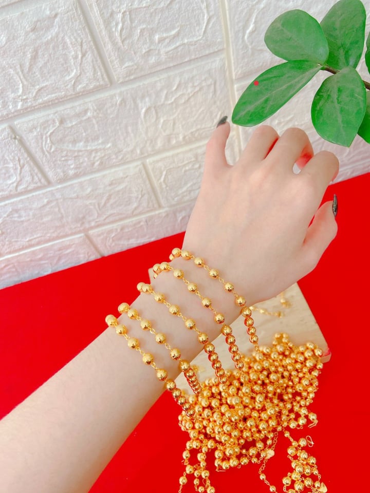 Lắc tay bi dành cho nữ, vàng tây non tuổi