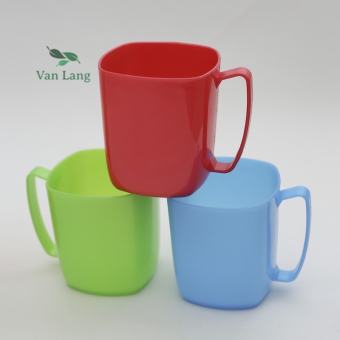 Cốc nhựa vuông Việt Nhật - cốc nhựa giá rẻ