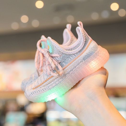 Giày thể thao trẻ em ho.a c.ú.c đế dạ quang có đèn led nhấp nháy mã GD2 HOT SALE