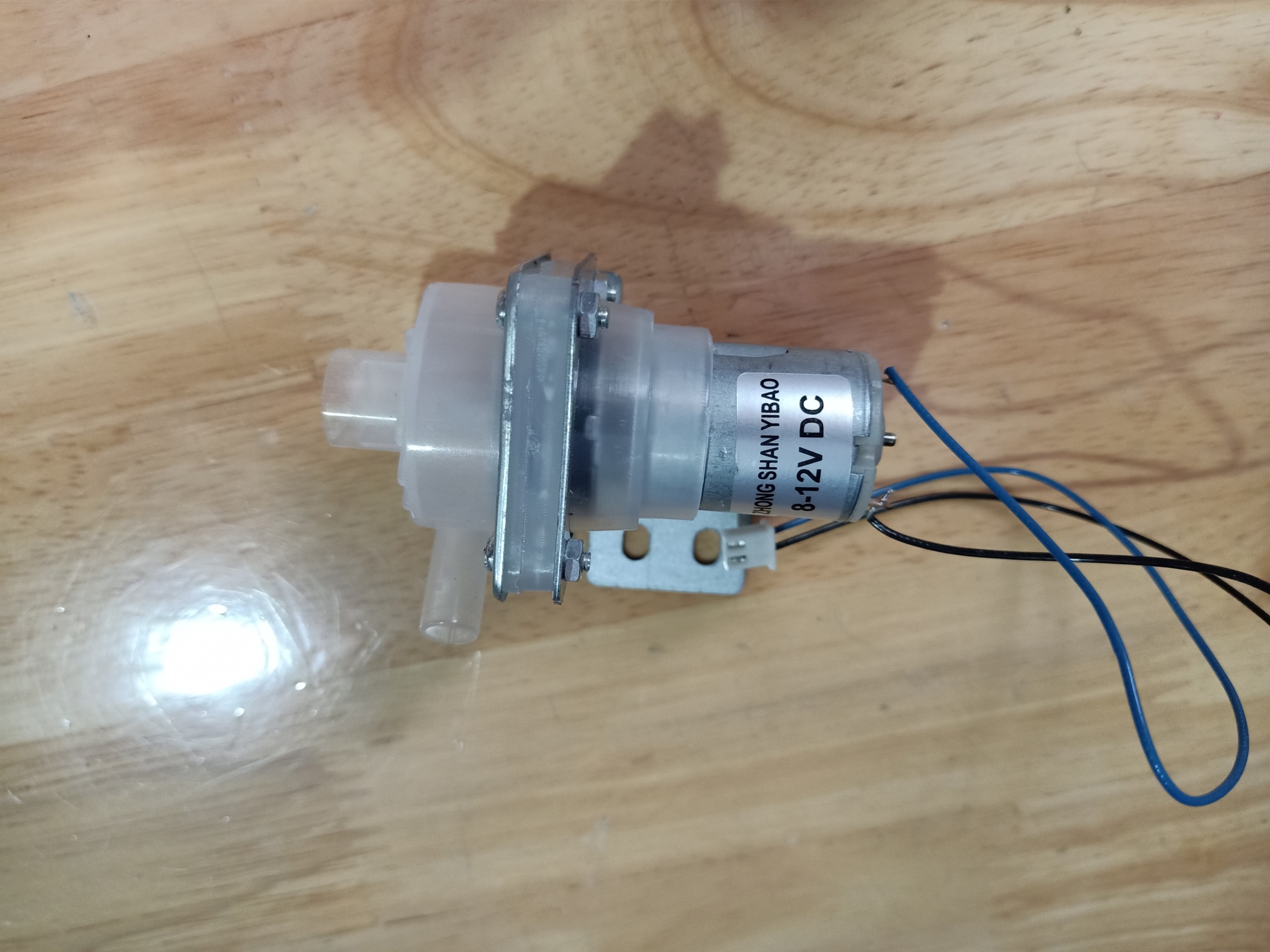 Bơm nước bình thủy điện loại 12v Sunhouse , Kangaro và một số hãng khác .Hàng loại tốt
