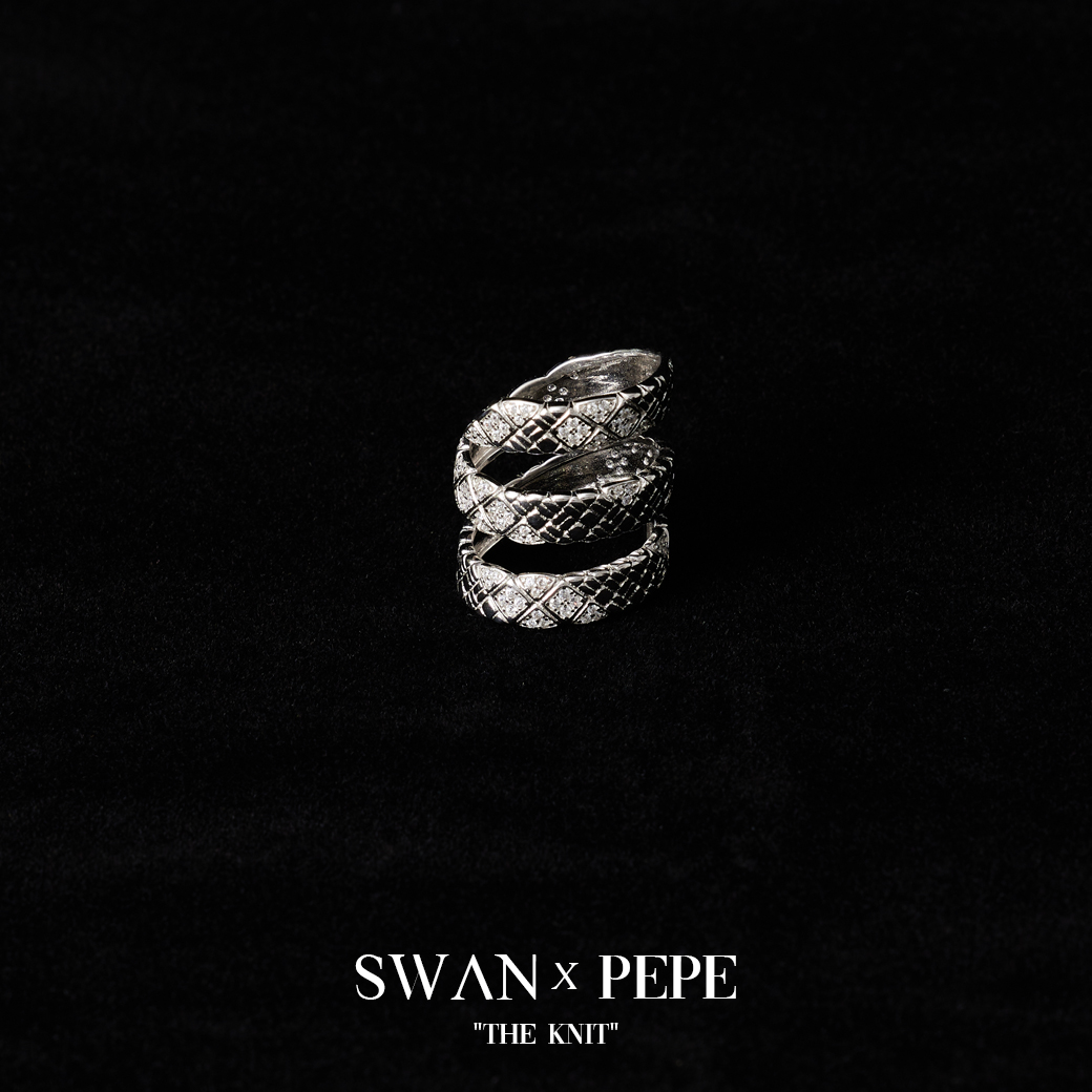 SWAN - VRT Knit Swirl Ring แหวนลวดลายสานถักทอผ้า Where Textile Meets Jewelry ราคา 2,890 บาท*ส่งฟรี