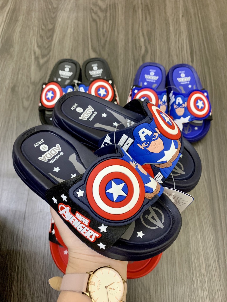 Dép lê ADDA bé trai Avenger Captian chuẩn xịn
