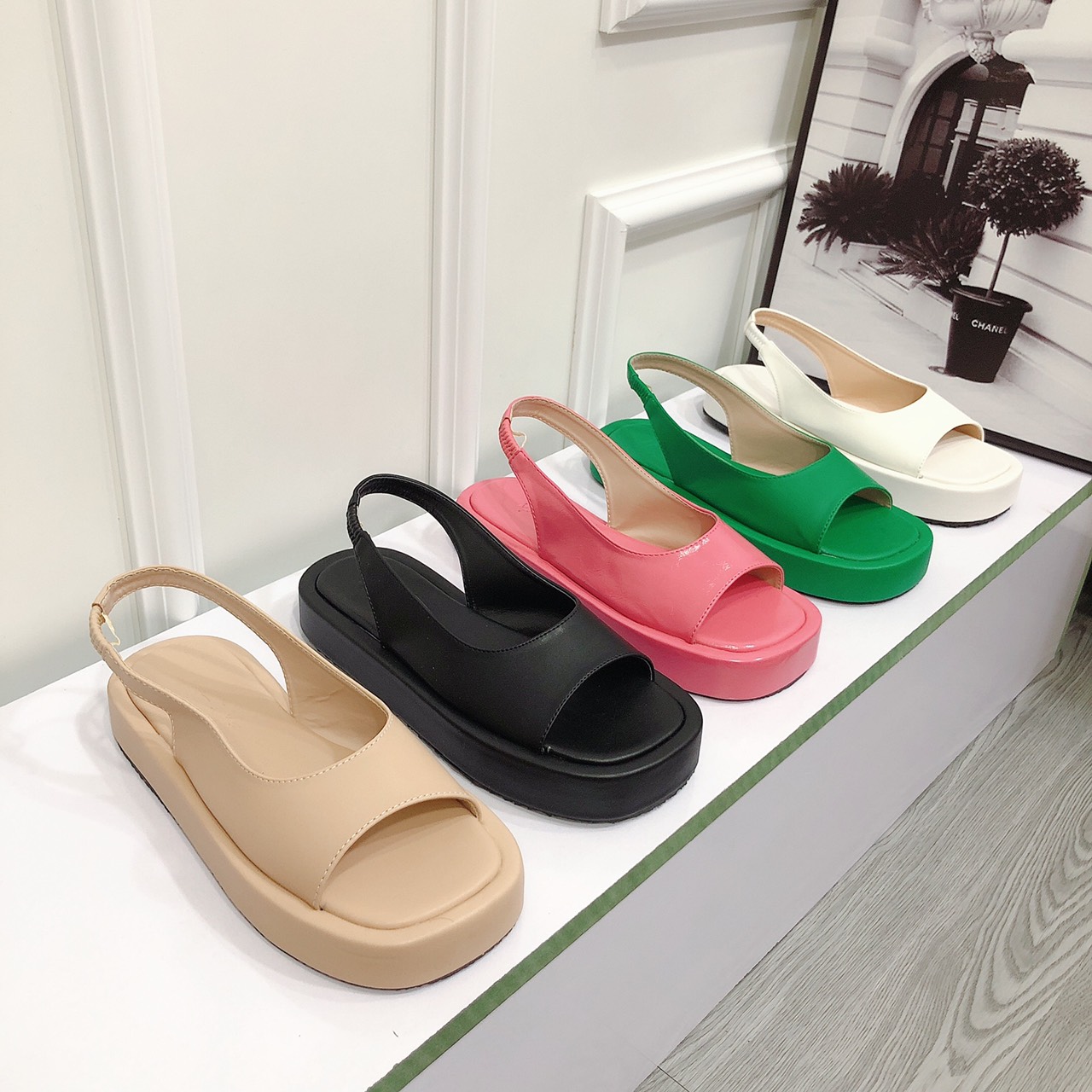 Sandal đế xuồng nữ quai thun cao 2 phân chất da bóng mềm mịn hot trend 2022 Xăng đan nữ Dép đế xuồng