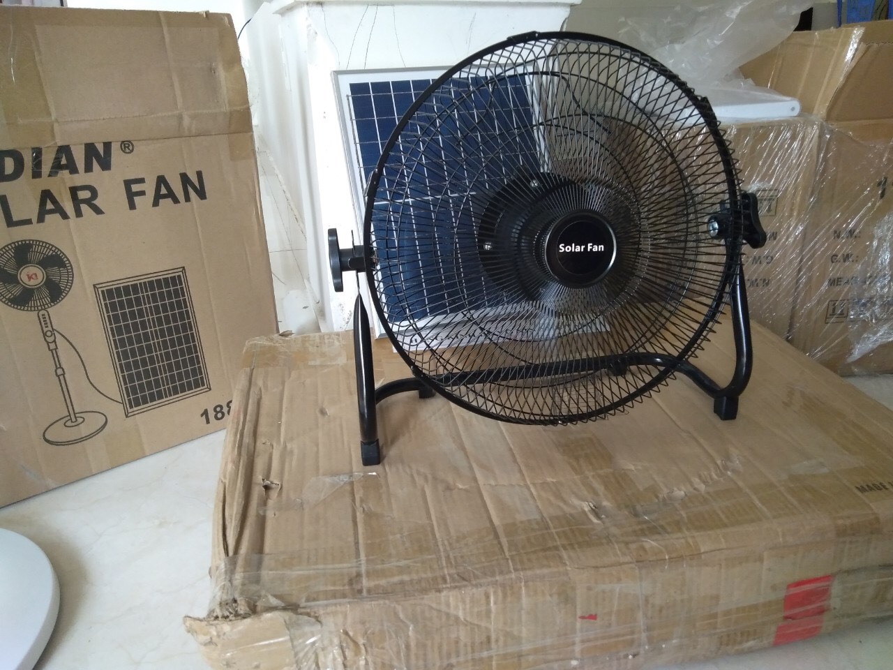 Quạt tích điện năng lượng mặt trời để bàn chân quỳ chính hãng solar fan JD JINDIAN JD-118LL