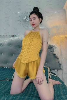 Sét Bộ Đồ Ngủ Áo Dây Dập Ly Chất Liệu Phi Bóng Mặc Mềm Mịn Dễ Chịu Quyến Rũ .QC