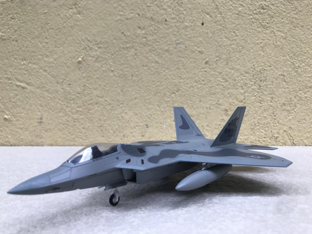 [HCM]Mô hình Máy bay Lockheed Martin F22 Raptor  1:100