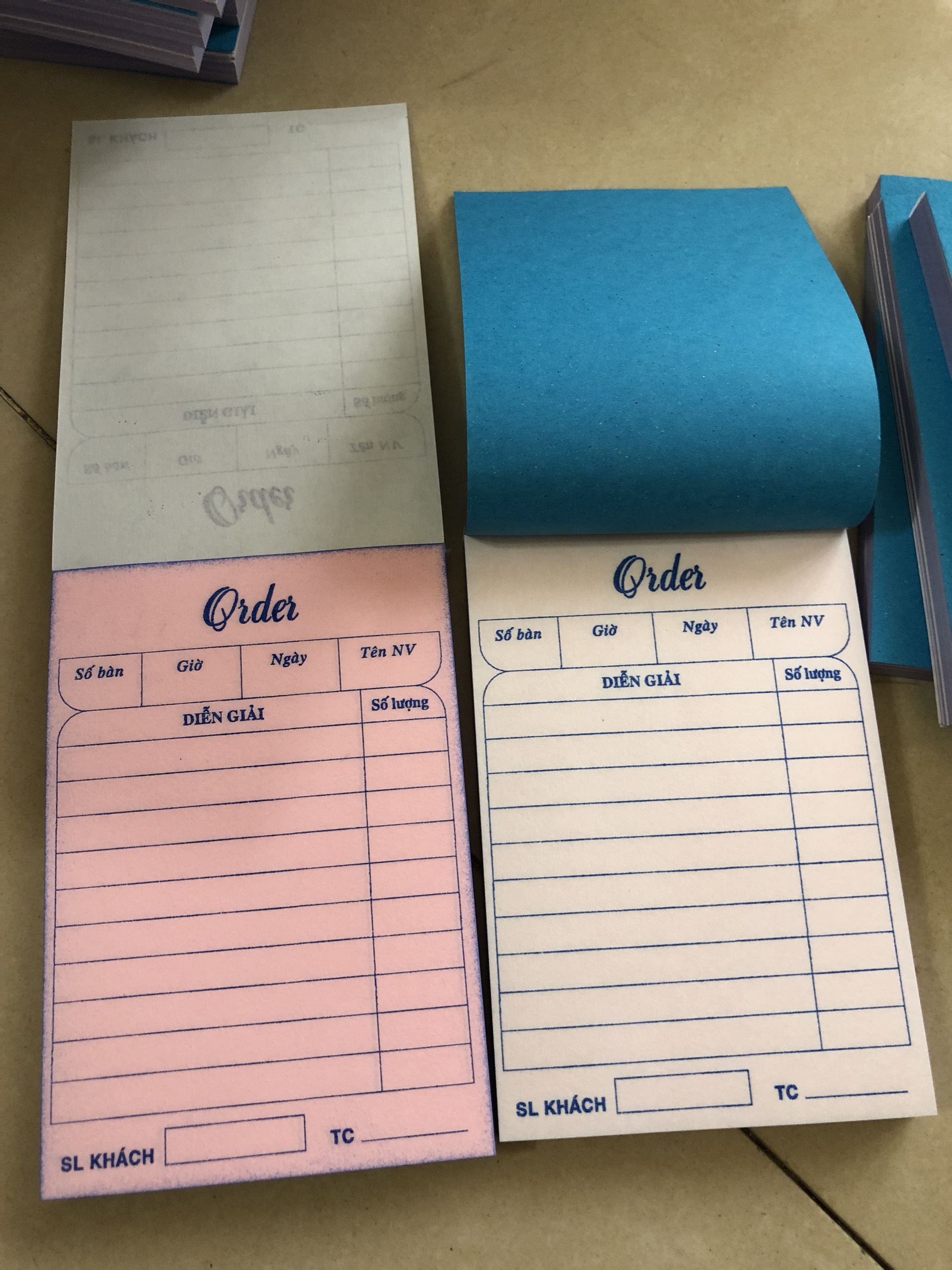 Cuốn Oder 2 liên cho nhà hàng, quán ăn,...giấy đẹp