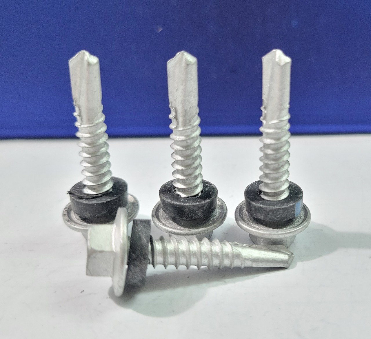 Bịch 50 cái vít bắn tôn mạ kẽm nhúng nóng