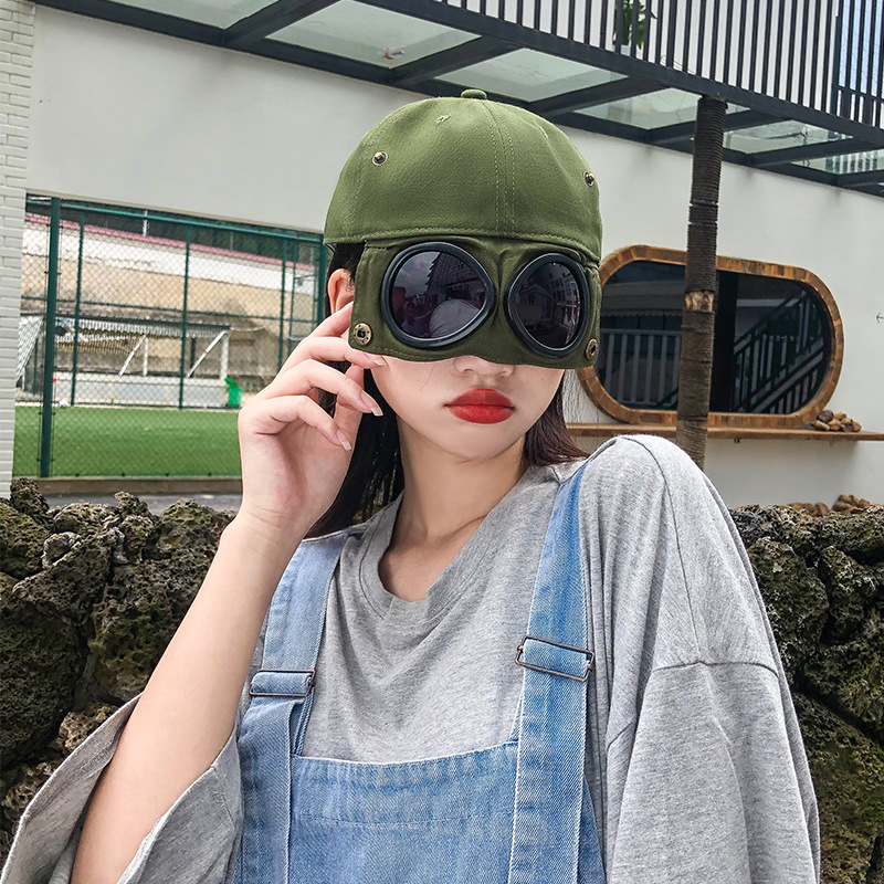 Mũ lưỡi trai kiểu dáng độc đáo - UniLabel