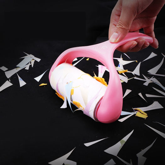 Cây lăn dính bụi quần áo- có sẵn 1 cuộn giấy