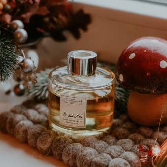 Tinh dầu khuếch tán The Candleholic ORCHID IRIS (Hương hoa lan & hoa diên vĩ)