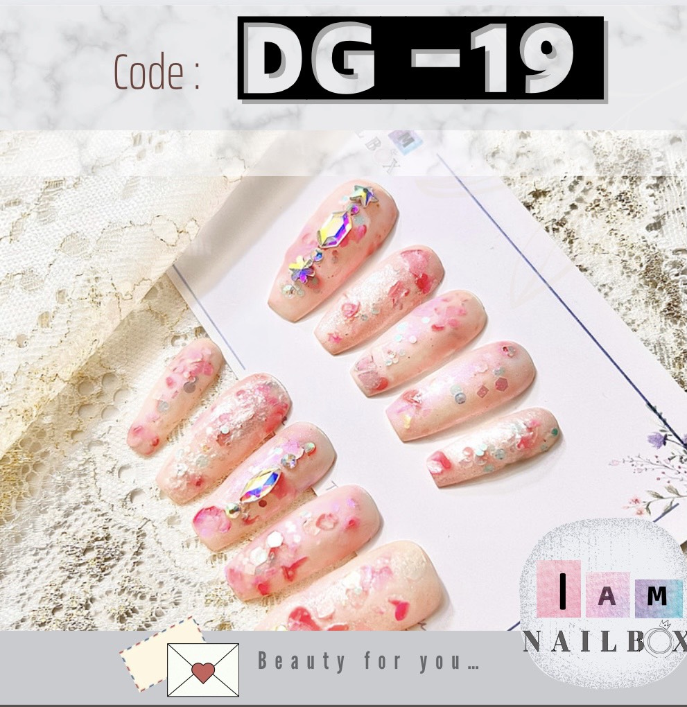 Nailbox thiết kế Ẩn xà cừ sang lạ mắt (Code DG19)