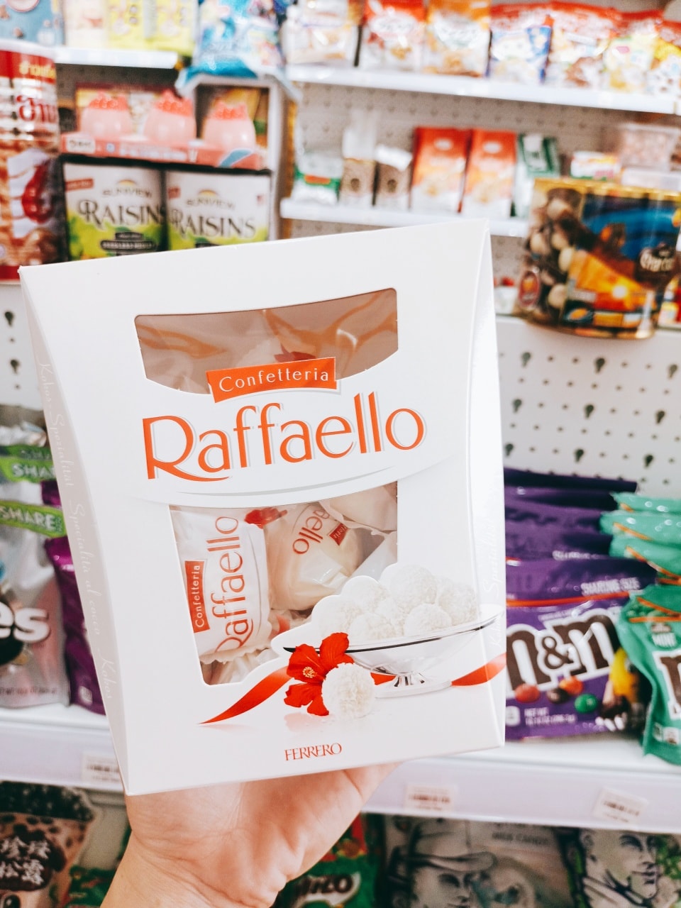 Socola dừa Raffaello Ý hộp 230gr