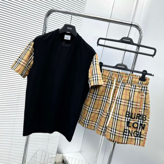 Bộ đồ nam cộc tay mặc hè nam BBR cổ tròn phối tay kẻ sọc be quần kẻ in chữ Bur berry London England BH47P