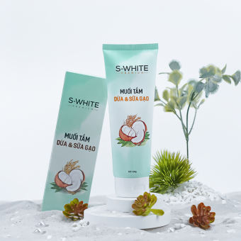 Muối Tắm Dừa & Sữa Gạo tẩy tế bào chết S-White 250ml