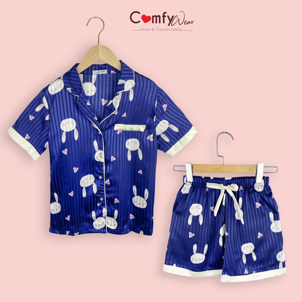 Bộ pijama lụa COMFYWEAR bộ ngủ quần đùi lụa satin hoạ tiết gấu dễ thương MN010
