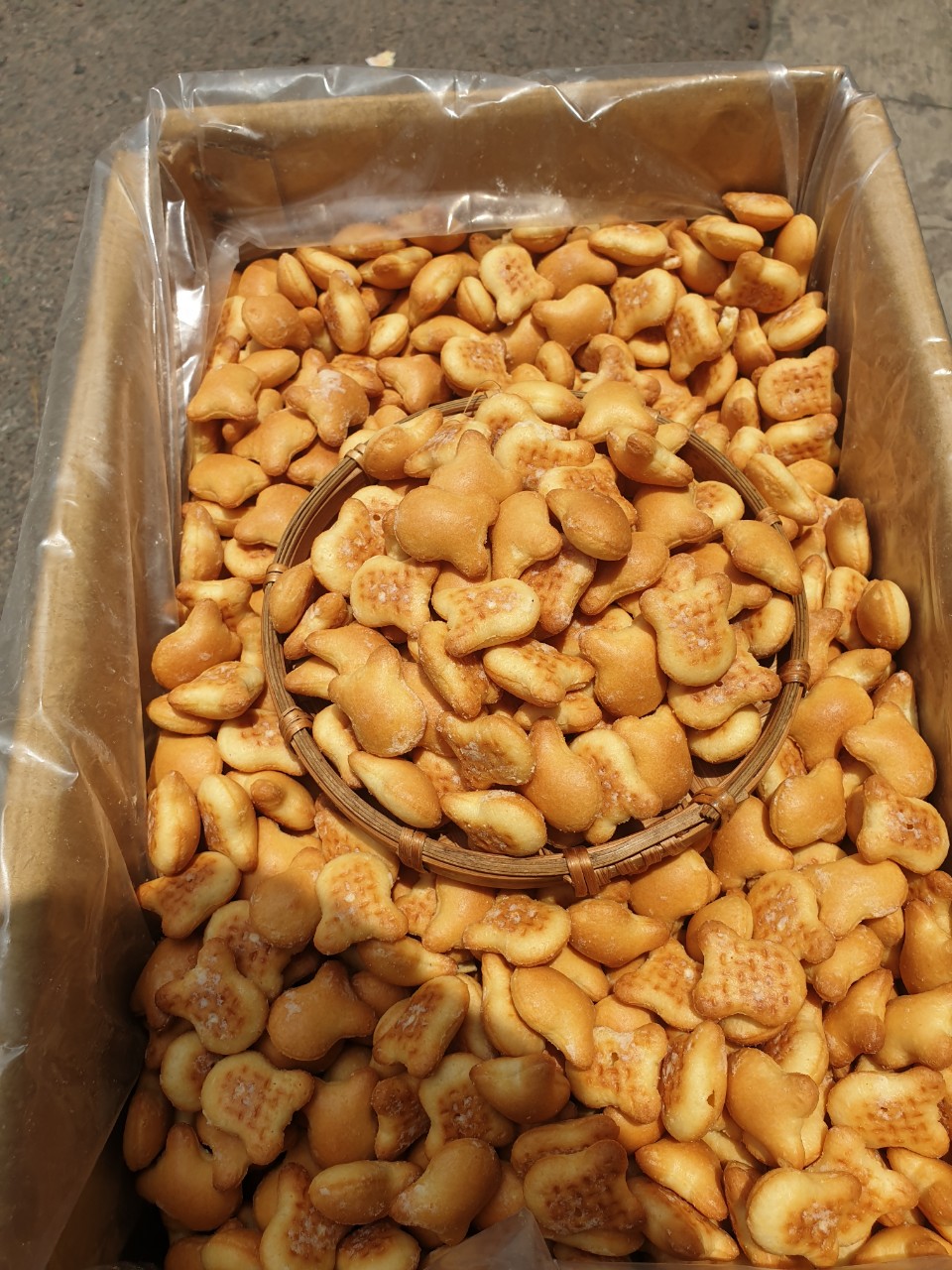 Bánh gấu liên anh lon 300gram