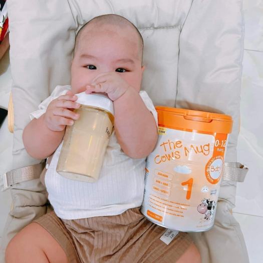 Sữa Bột The Cows mug dành cho trẻ từ 0 đến 12 tháng 900gr