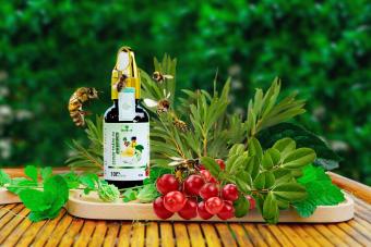 SERUM DƯỠNG TRẮNG HỒNG DA SE LỖ CHÂN LÔNG ƯU VIỆT MẸ KEN-CHAI LỚN 30ml