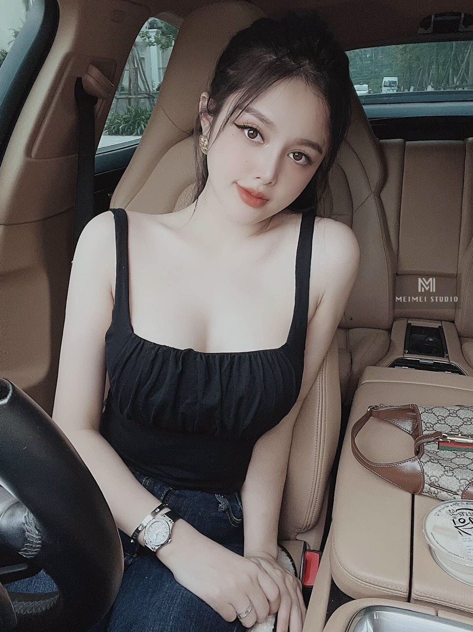 Áo 2 dây rúm ngực body chất cotton tàu siêu tôn dáng
