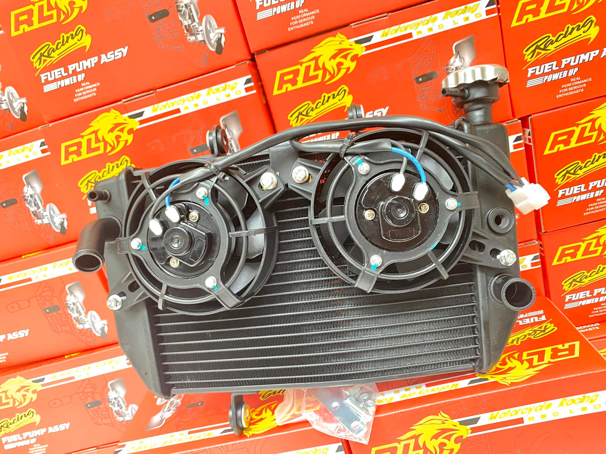 Két nước redleo 2 quạt chính hãng gắn cho ex150 155