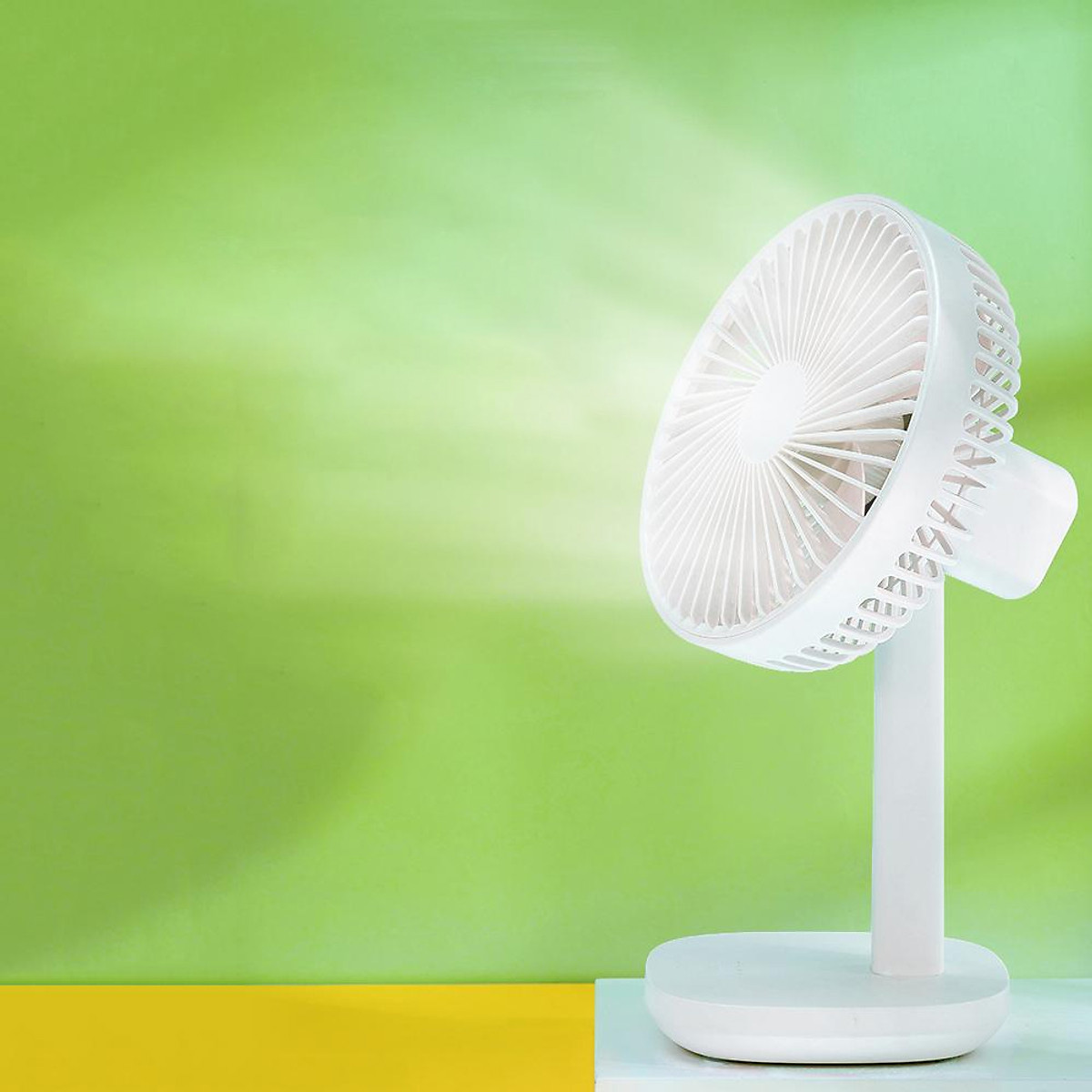 Quạt tích điện để bàn F6