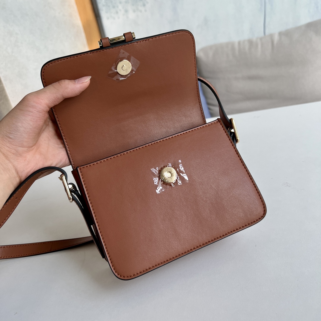 Box-Trot S Crossbody bag Cognac - Leather (10174HAU504)