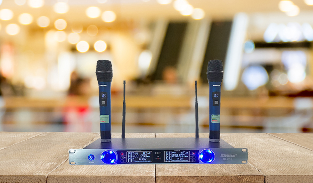 Micro karaoke không dây uhf shure blxc9, mic hát karaoke không dây và đầu thu , hát cực hay, chống nhiễu chuyên nghiệp, sóng mạnh, âm thanh trung thực, chống hú rít, không vỡ tiếng. bảo hành 12 tháng.