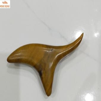 Dụng cụ bấm huyệt hình con Én bằng gỗ thơm